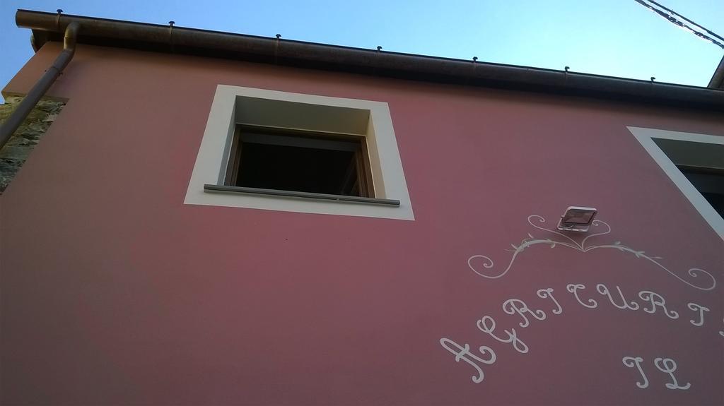 Vila Il Borgo Di Pegui Bolano Exteriér fotografie